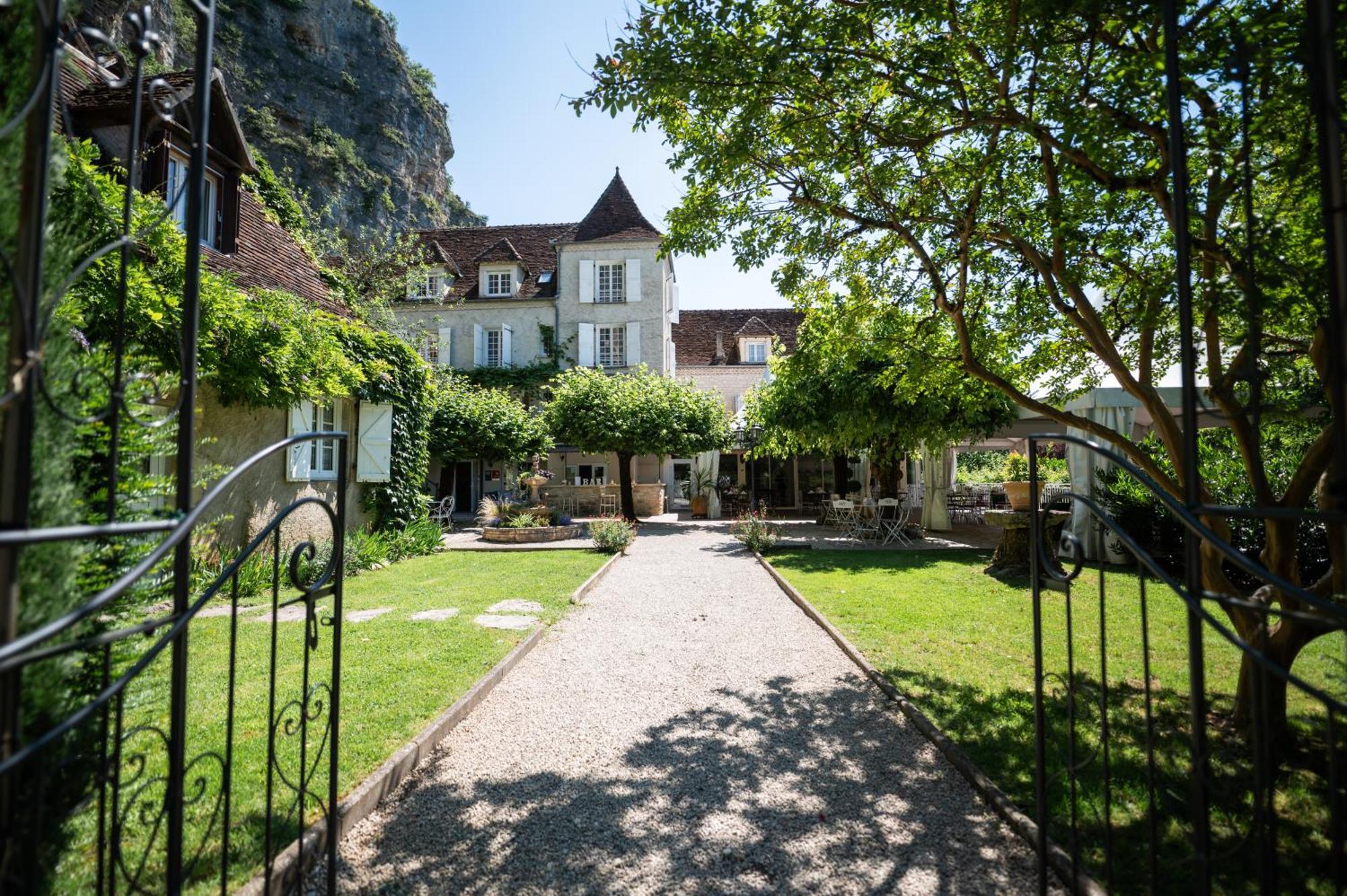 Logis Hotels - Hotel Restaurant Domaine Les Falaises Martel Esterno foto