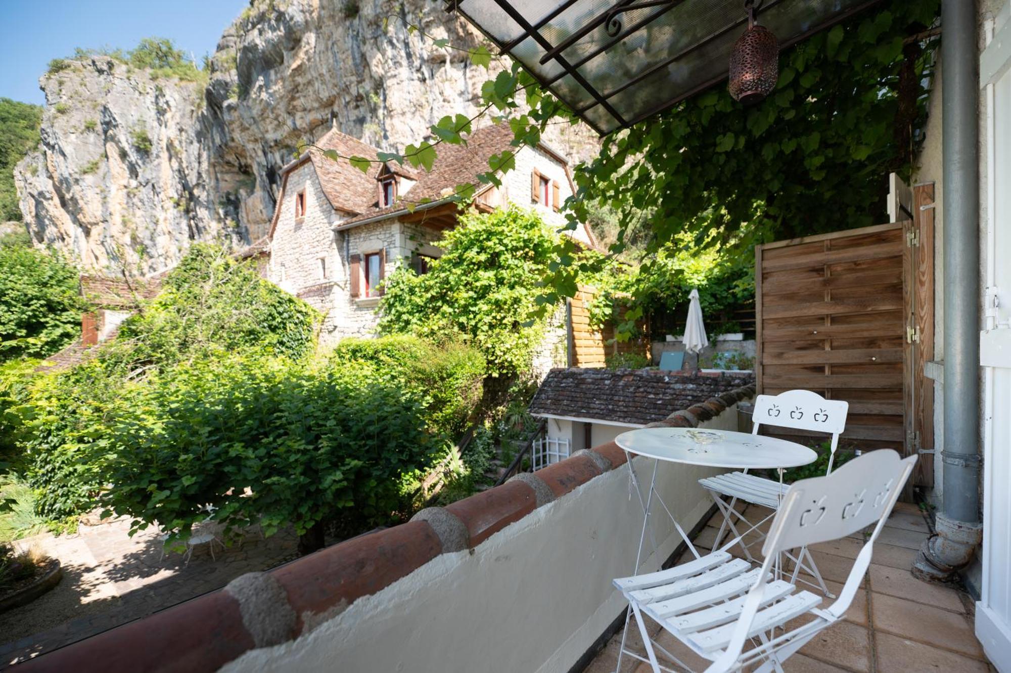 Logis Hotels - Hotel Restaurant Domaine Les Falaises Martel Esterno foto